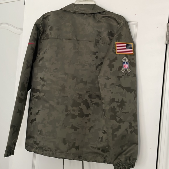 NE Patriots Salute to Service Sideline Jacket - Picture 10 of 14